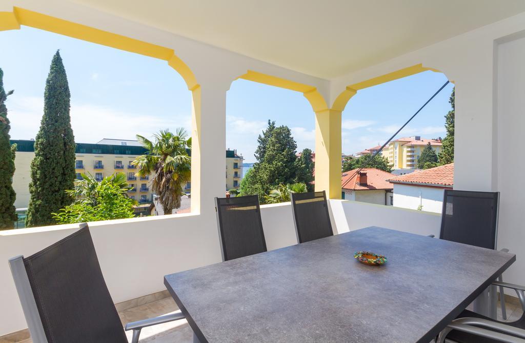 Villa Roma Portoroz Exterior photo